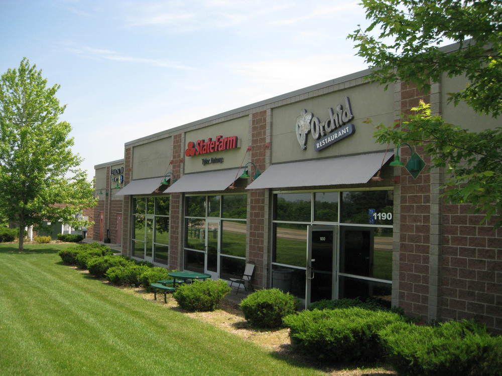 Township Theater Shops: 1190 & 1210 County Road J E, White Bear Township, MN 55127